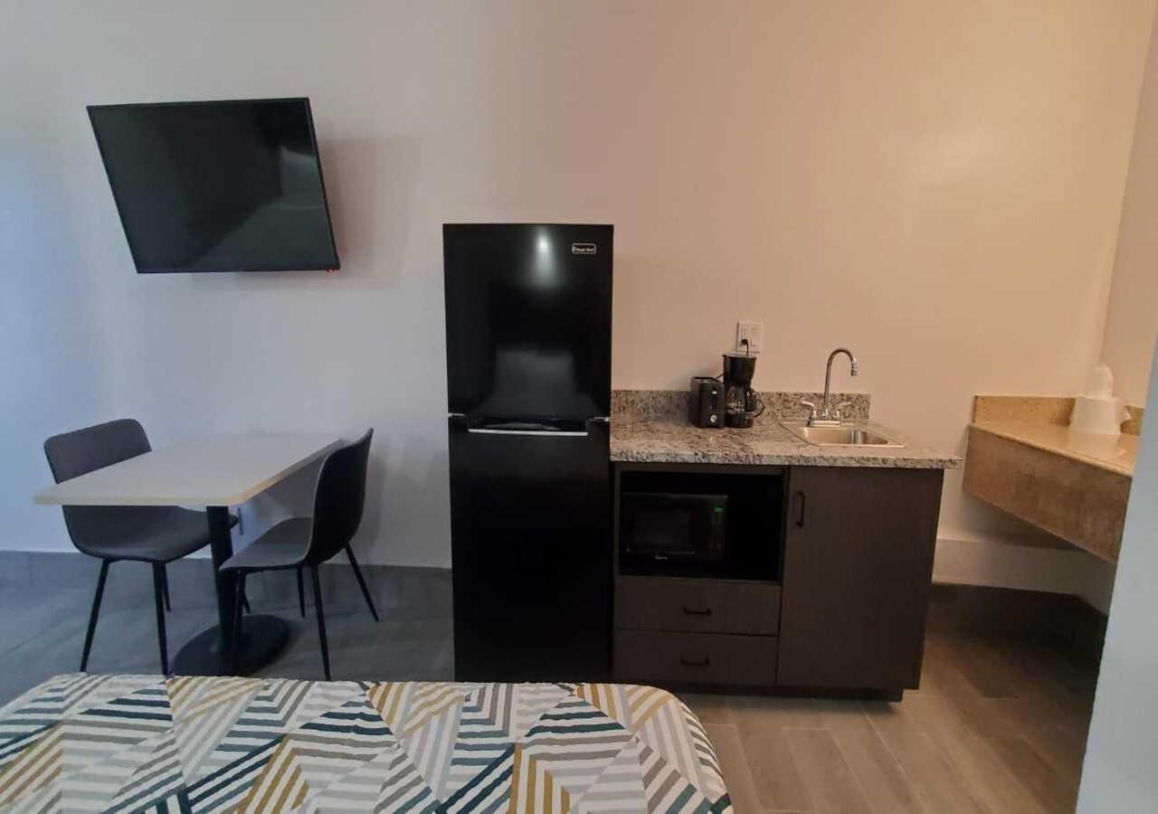 Hotel Crestview 2*