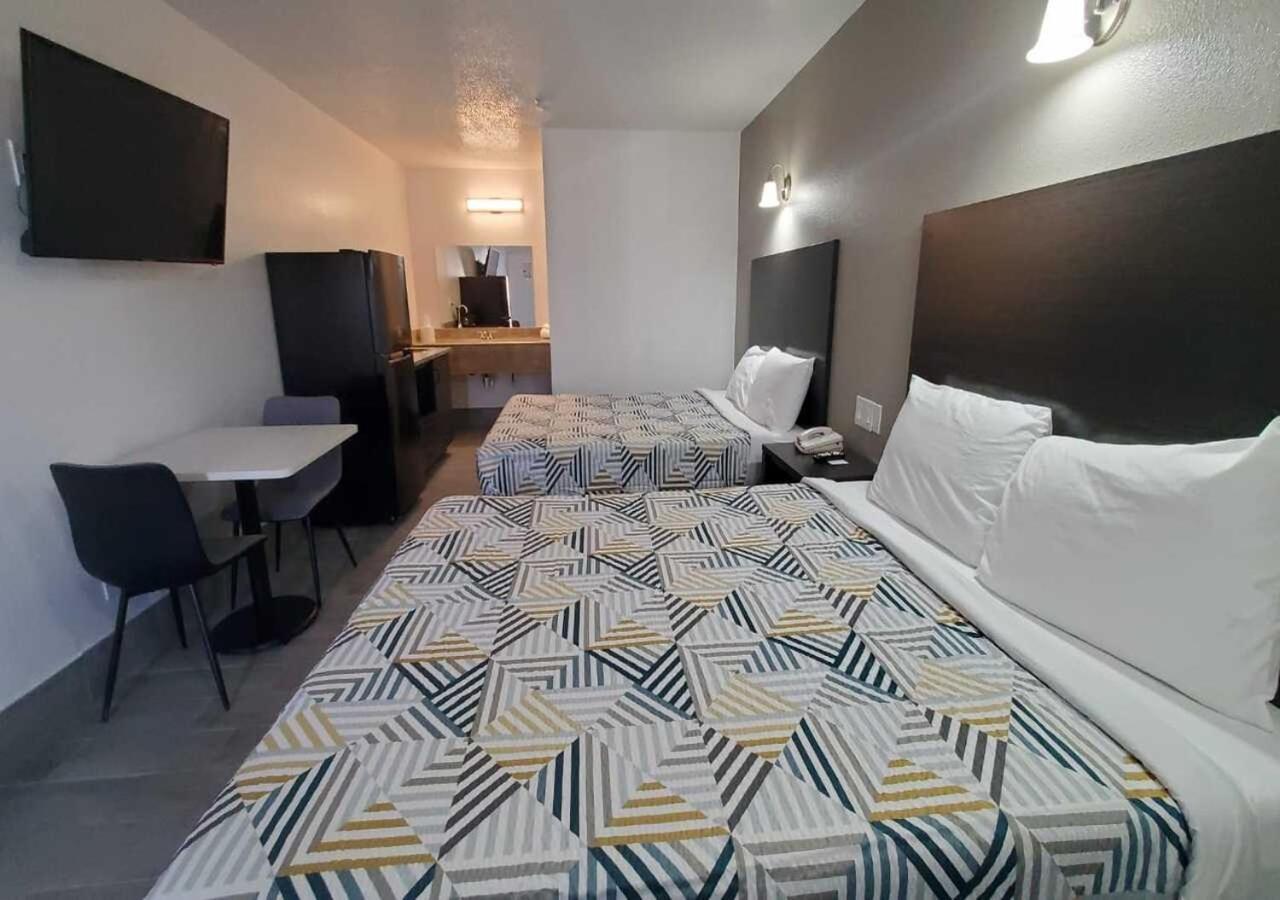 Crestview Hotel 2*